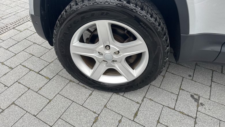 Land Rover Defender 90 Diesel 3.0 D250 Hard Top SE Auto